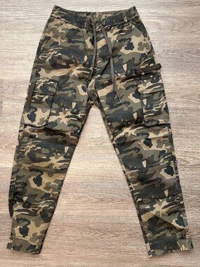 Trendy Camouflage Cargo Pants